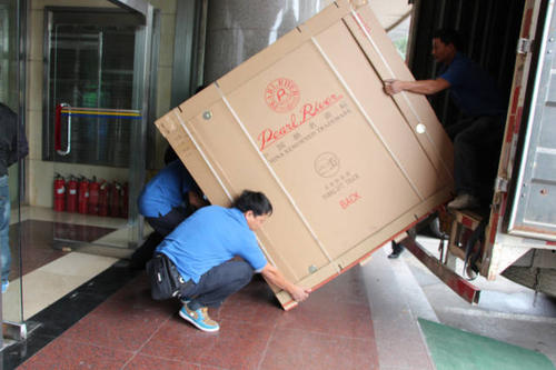 扶绥钢琴贵重工艺品无忧运